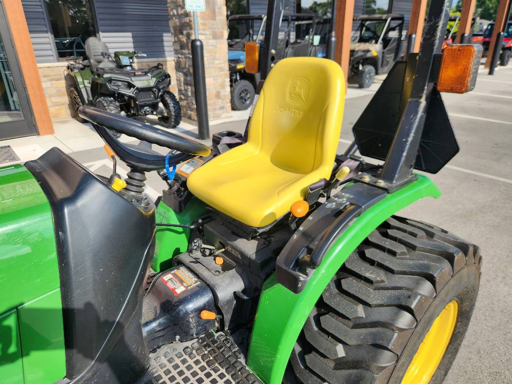 2009 John Deere 2520 Tractor