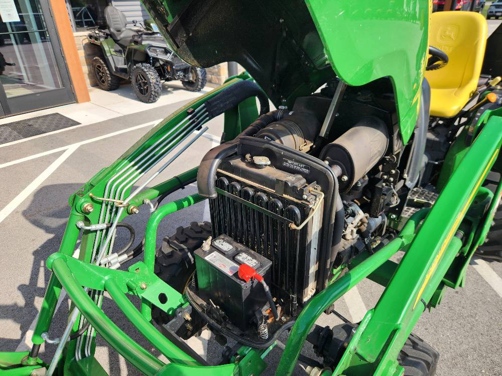 2009 John Deere 2520 Tractor