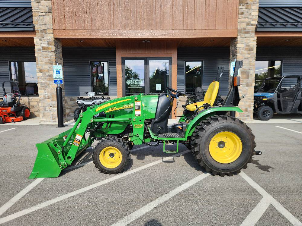 2009 John Deere 2520 Tractor