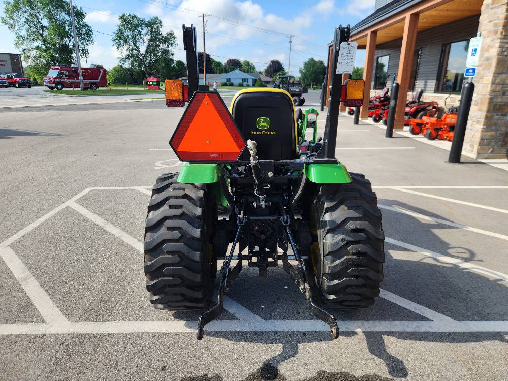 2009 John Deere 2520 Tractor